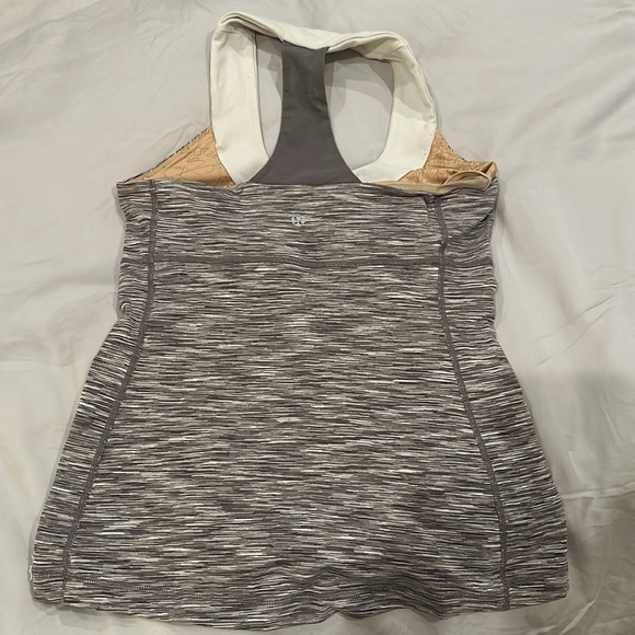 Lululemon workout top - Picture 2 of 2